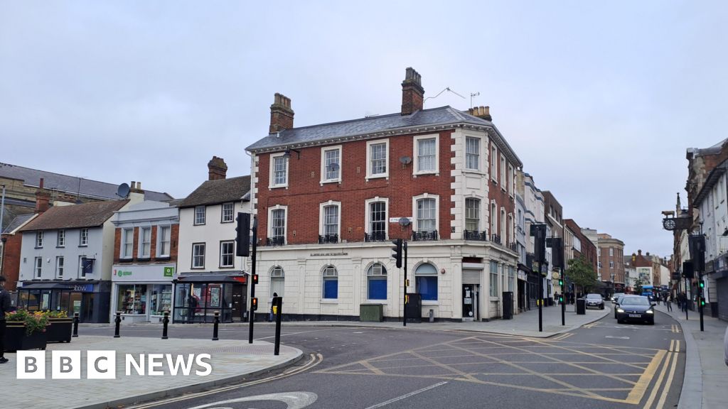 Charity shop appeals for help to open in Bedford by Christmas