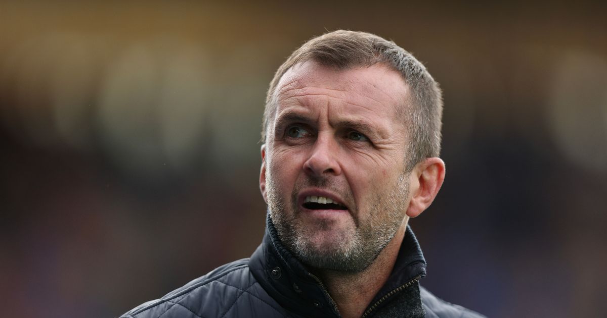 Charlton Athletic boss makes shock Wrexham claim after 'circus' row - The Mirror