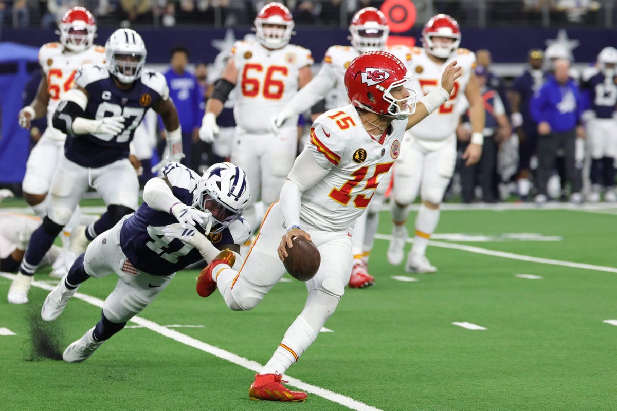 Chiefs' locker room was different after loss to Cowboys. So was Patrick Mahomes