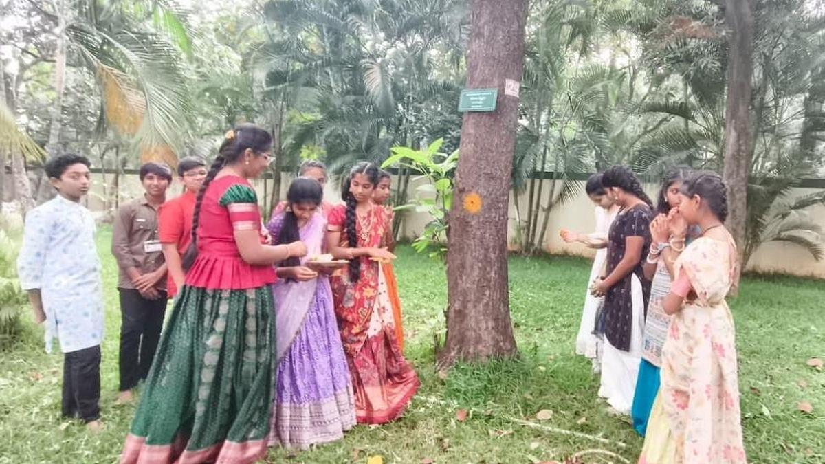 Children told to strive for prosperity of the nation