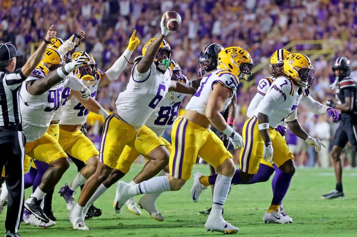 Ranking college football's 12 open coaching jobs: LSU overtakes Penn State; what about Auburn?