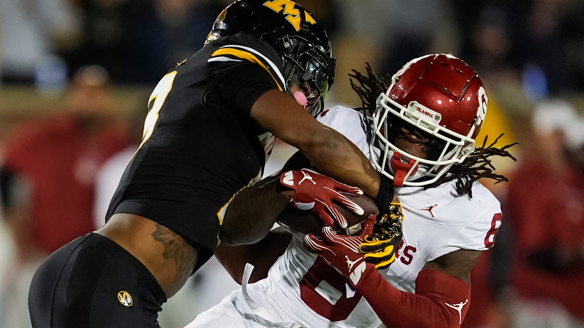 College football picks for Week 13: Big Ten, SEC showdowns lead Top 25 schedule