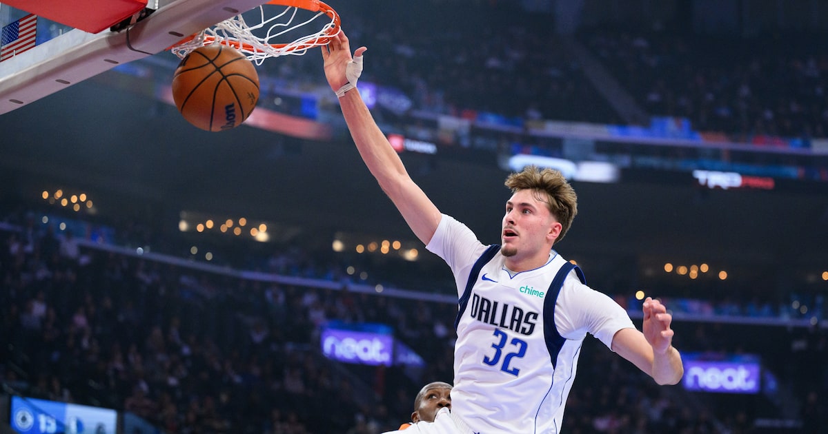 Cooper Flagg's career-high 35 points helps Mavericks snap skid with win over Clippers