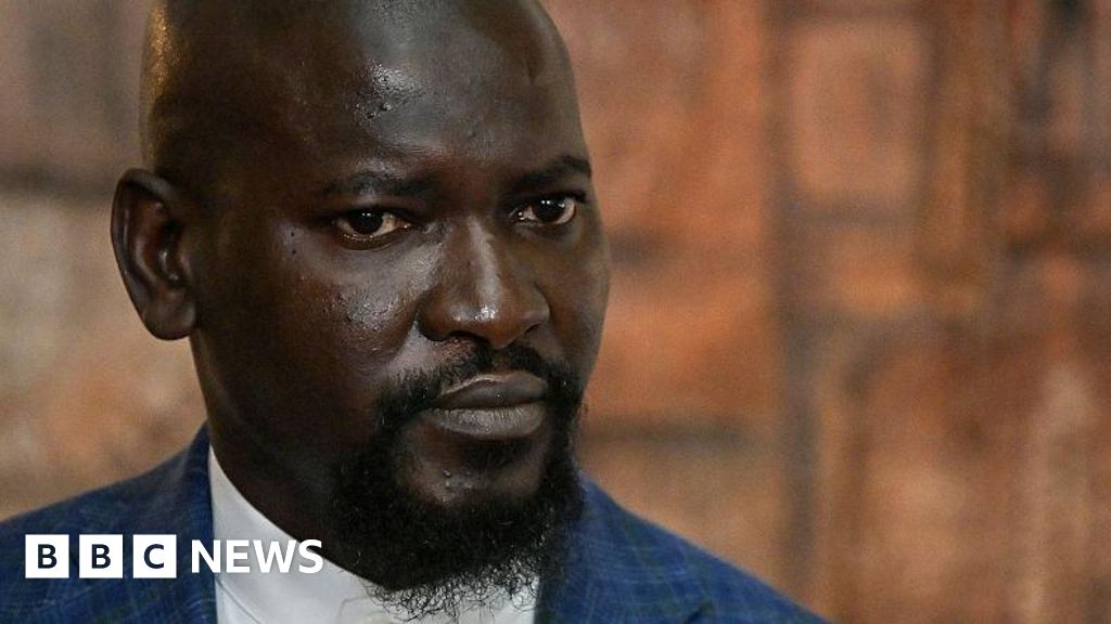 Guinea elections: Coup leader Mamady Doumbouya enters presidential race
