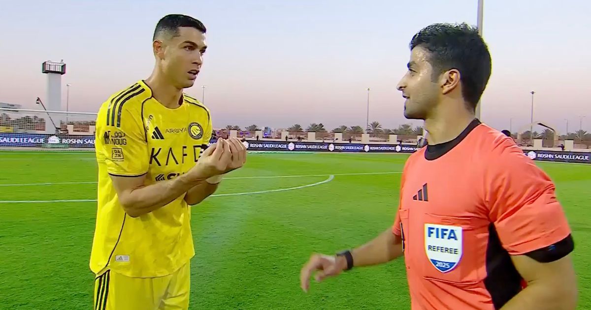 Furious Cristiano Ronaldo lashes out at referee in awkward moment during Al-Nassr clash - The Mirror