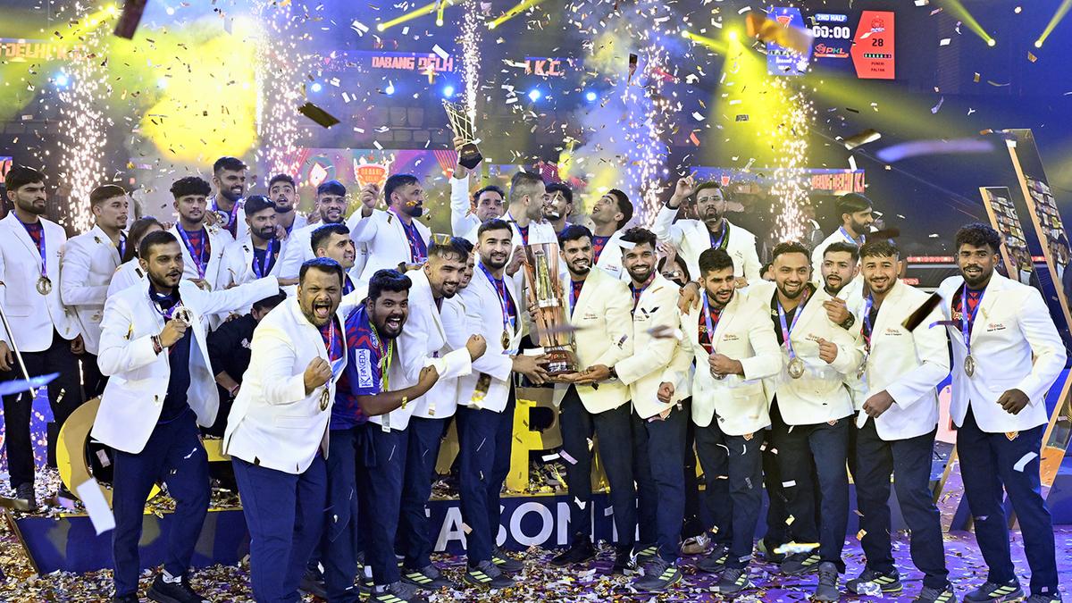 PKL 12 | Dabang delivers in front of its home fans