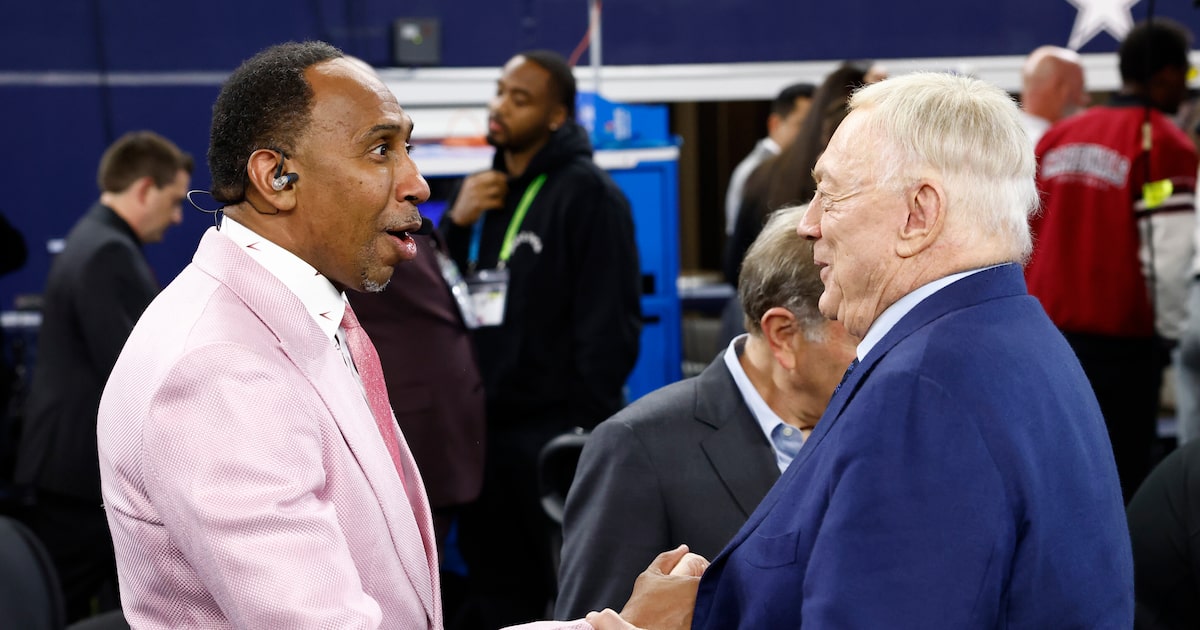 Podcast: Another Jerry Jones circus, Mavs and Stars take dispute to court