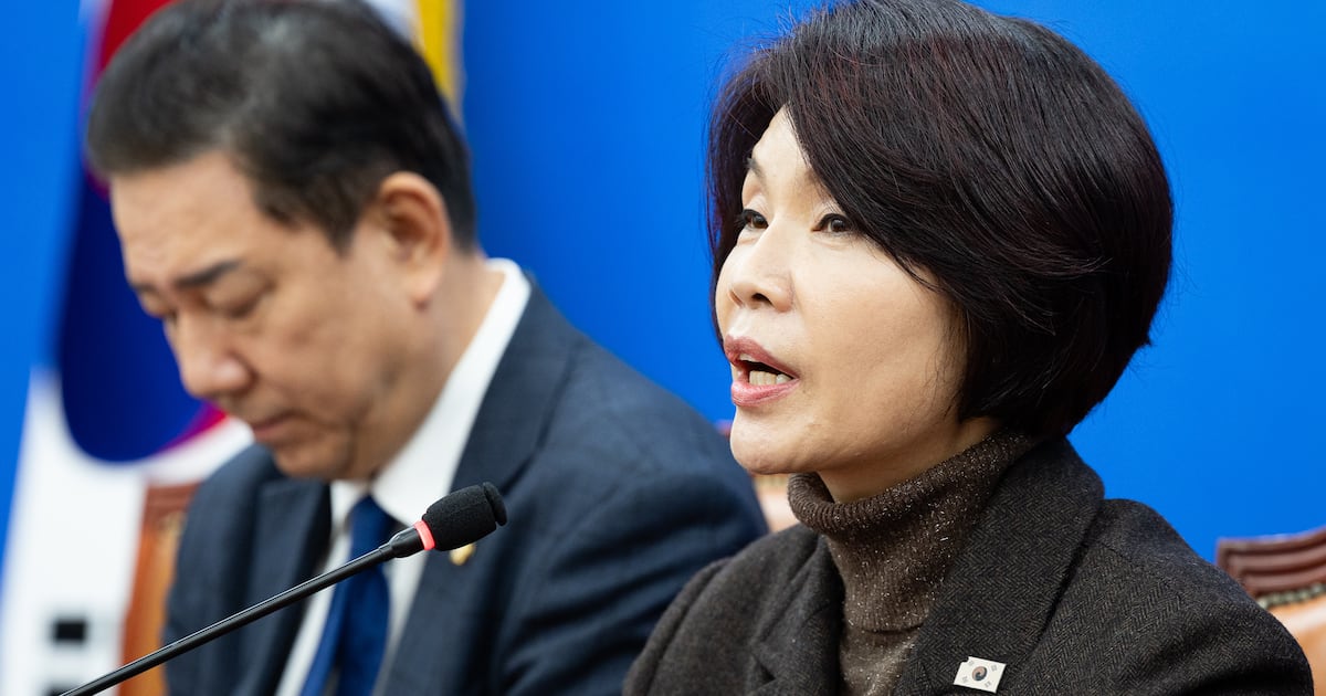 Democratic Party Pushes Third Commercial Act Revision to Mandate Treasury Share Burning