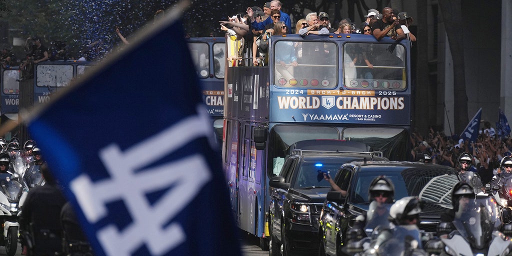 Fox News Sports Huddle Newsletter: Dodgers celebrate World Series repeat, NFL trade deadline frenzy