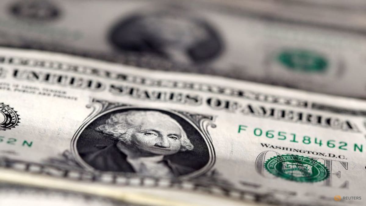 Analysis:Much-anticipated dollar hedging rush slows, for now