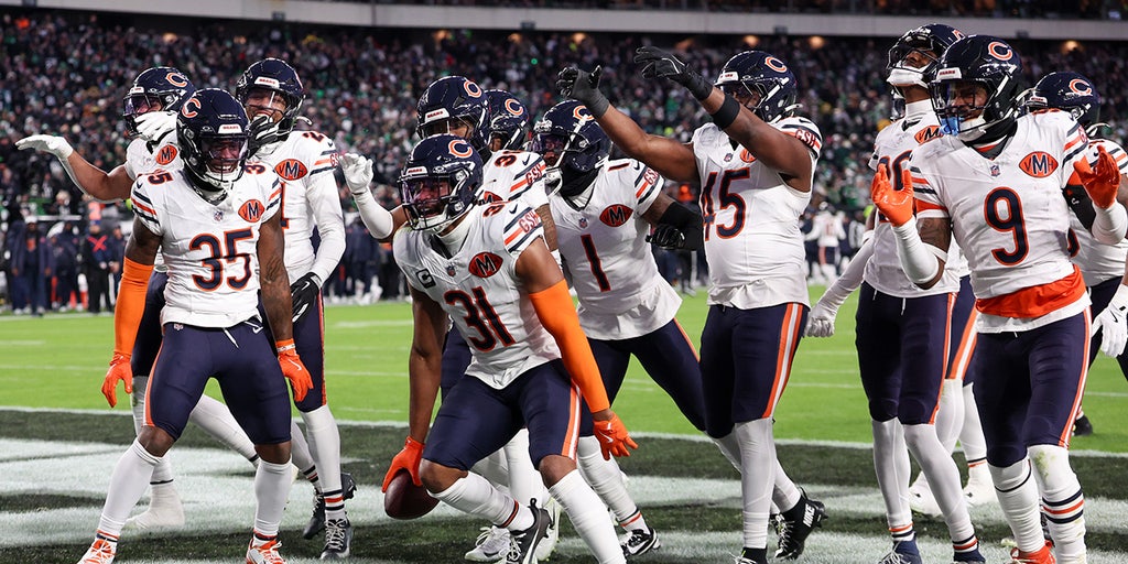 Eagles booed off field at home stadium as Bears dominate on the ground in upset victory