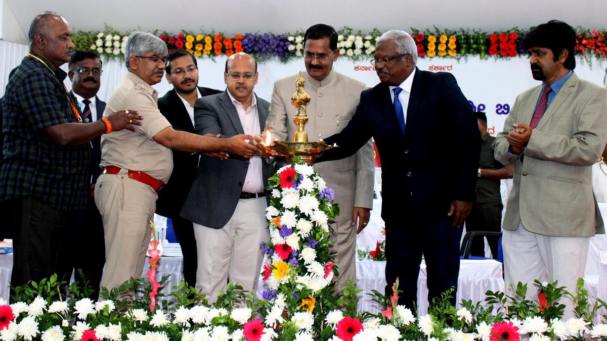 Upalokayukta calls for early moral education to curb corruption