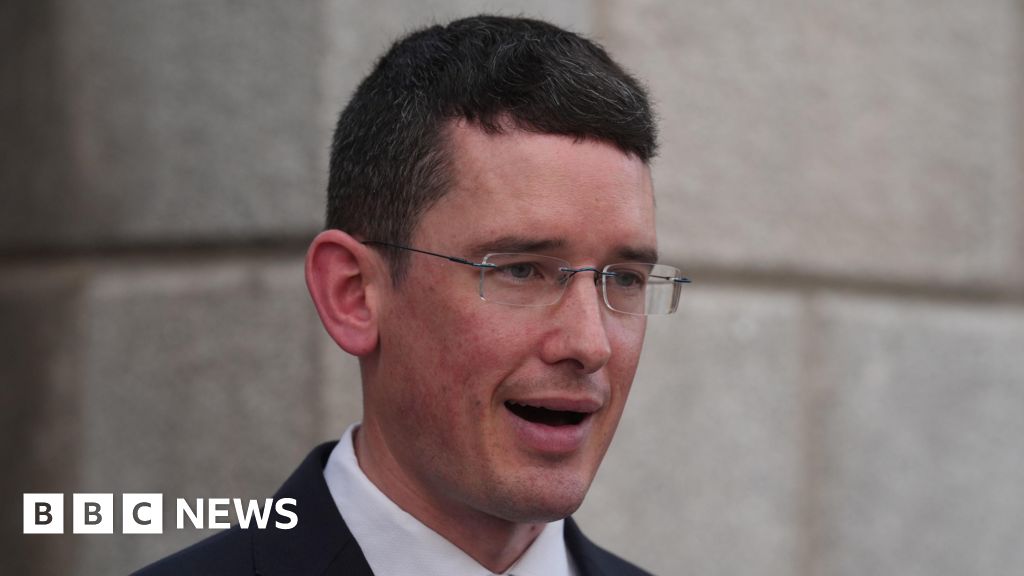 Enoch Burke: Teacher arrested and brought to Mountjoy Prison