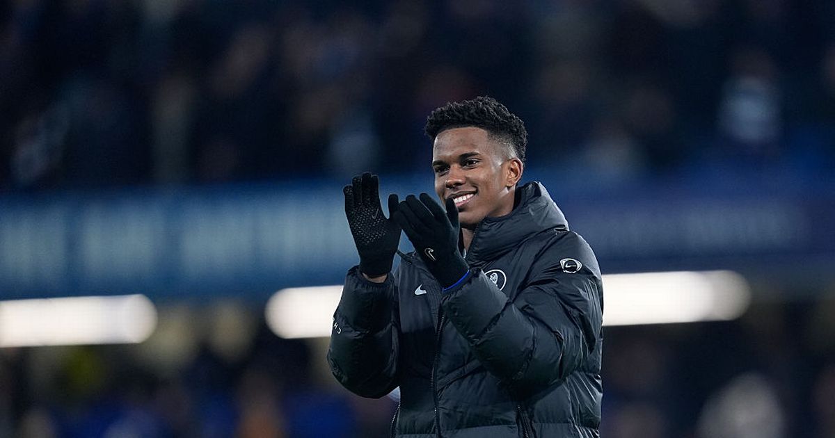 Estevao sends message after Barcelona heroics as Chelsea issue Arsenal warning - The Mirror