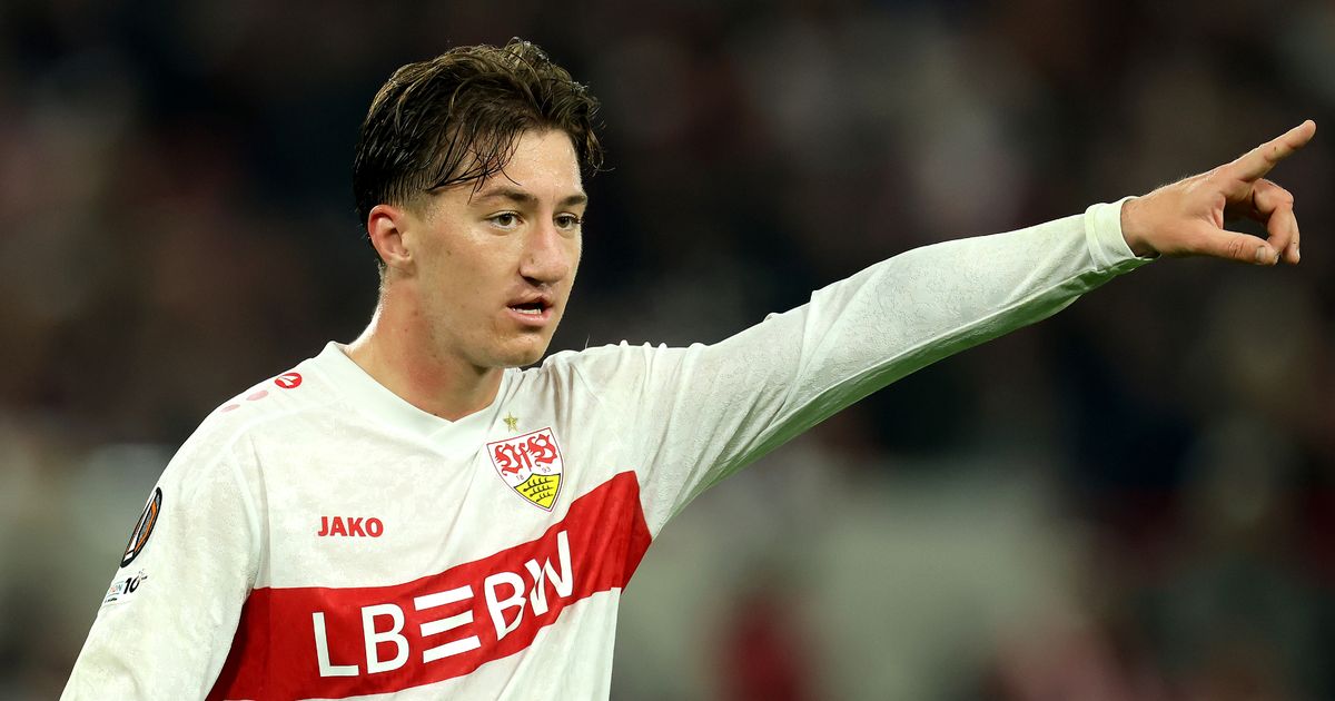 Ex-Manchester United star urges £44m January transfer target to join rival club - The Mirror