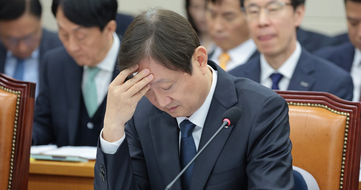 Financial Supervisory Service Head Lee Chan-jin Owns Properties Amid Speculation Crackdown