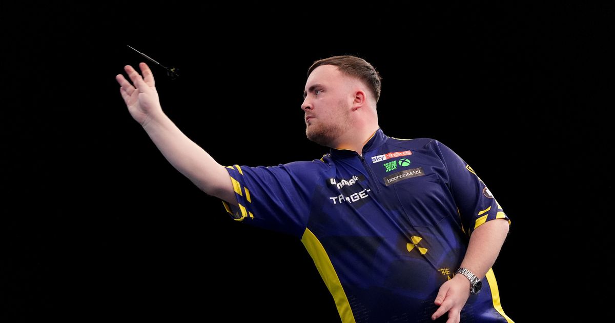 Hunt for 'biggest darts fan' to spend every single day at the Ally Pally - Daily Star