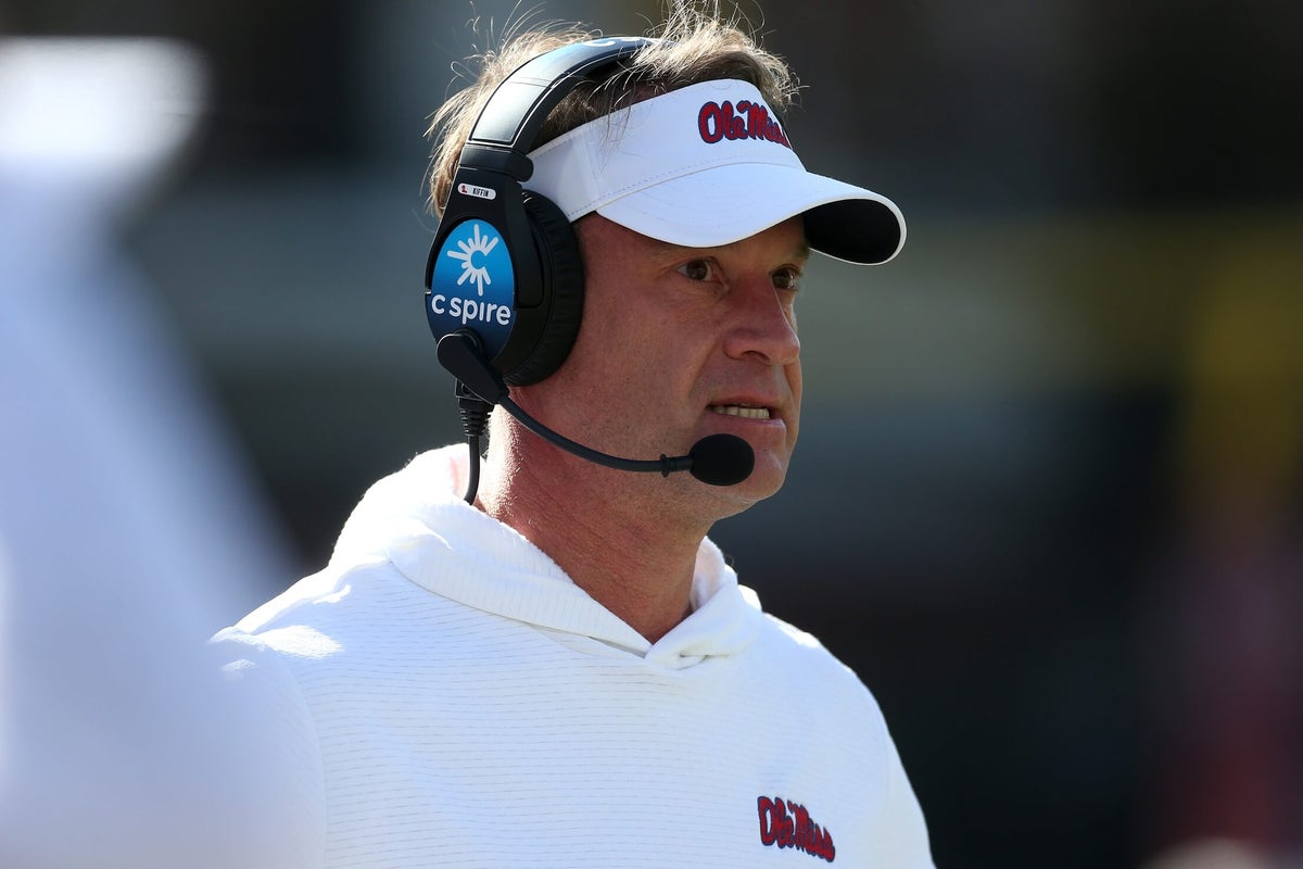 Florida shifting focus from Lane Kiffin; Jon Sumrall, Alex Golesh among options: Sources