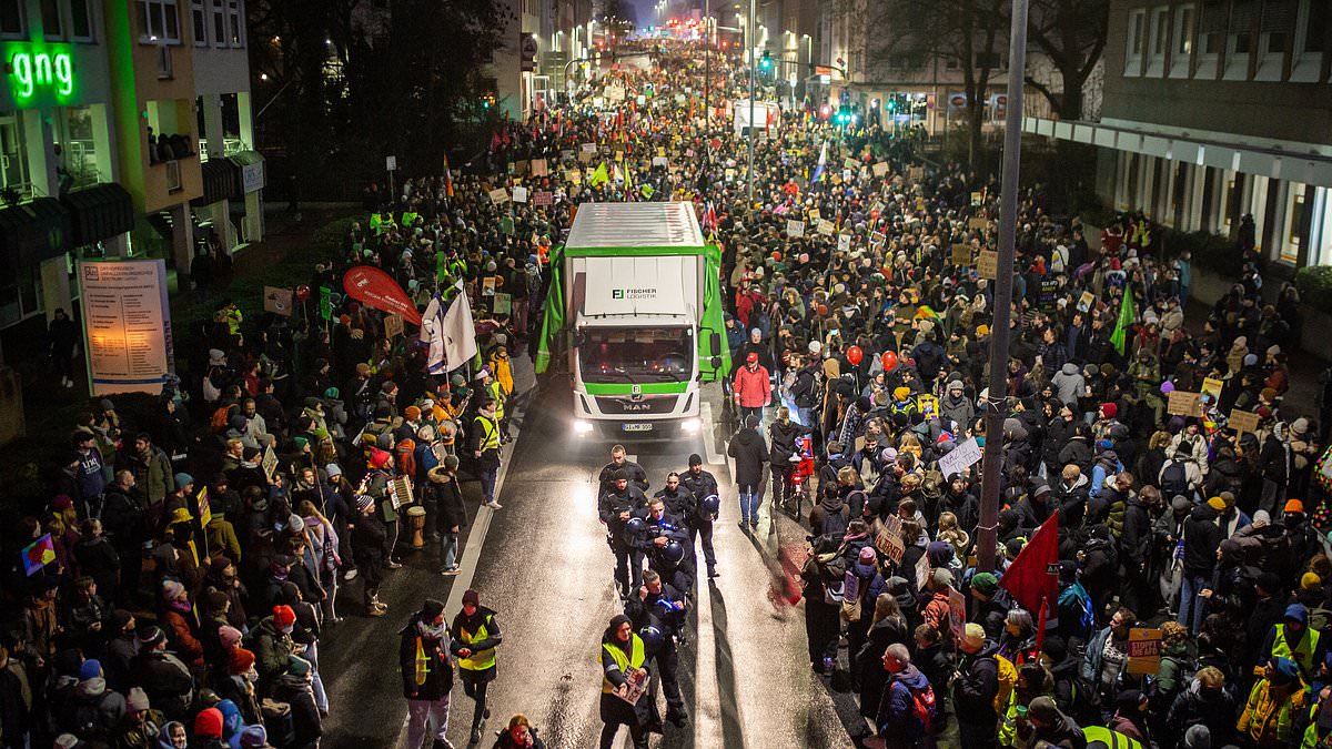 German hard-right party sets up new youth wing