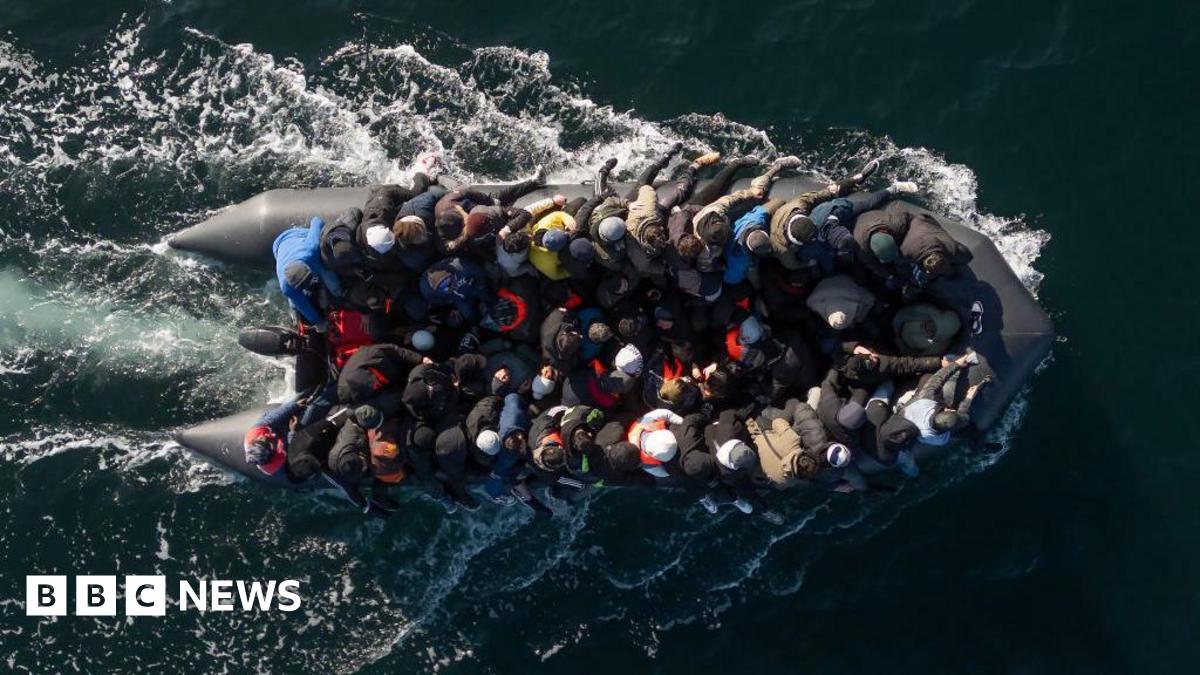 Unprecedented plans for asylum system sees government walk tightrope