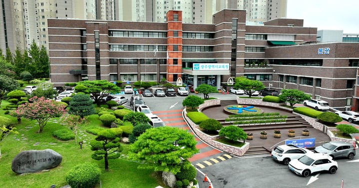 Gwangju Vocational High Schools Post Higher Freshman Competition Rates