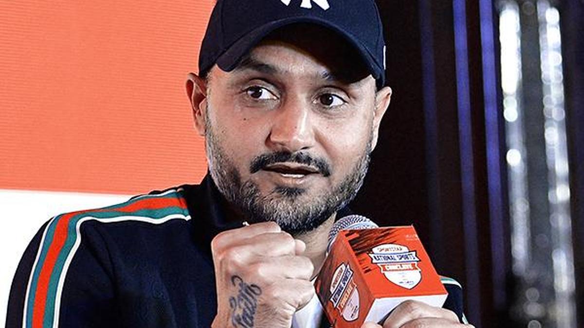 Looks like India doesn't have an off-spinner for Test cricket: Harbhajan Singh