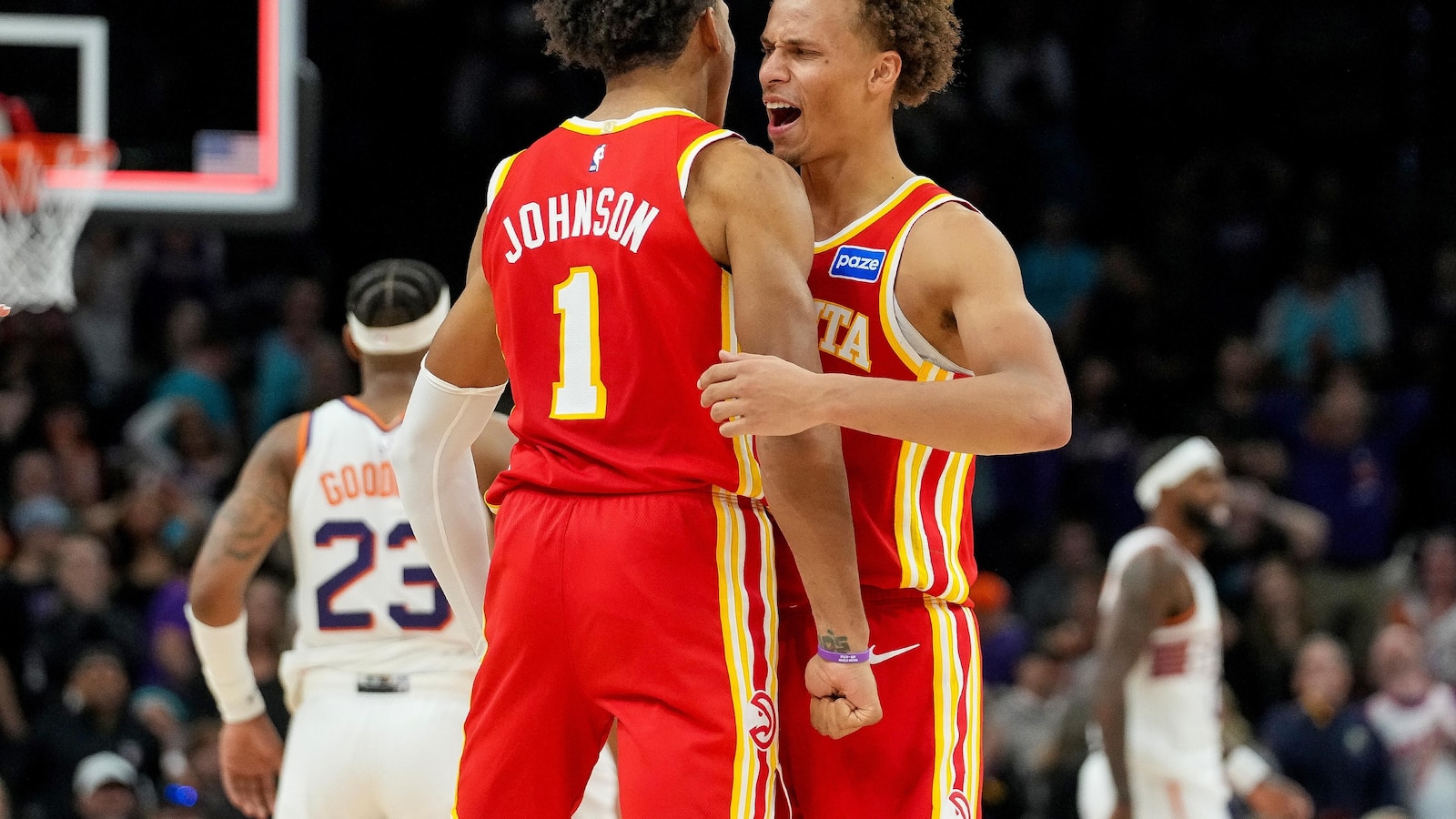 Hawks rally from 22 down in 4th quarter, beat Suns 124-122 for 5th straight win