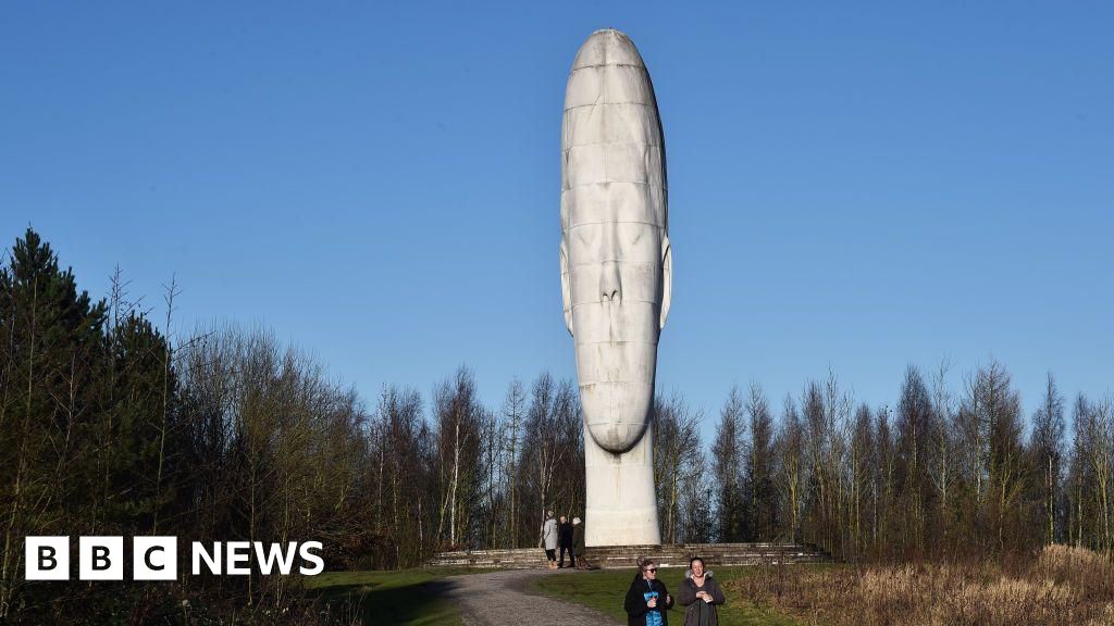 'Hidden' M62 statue to miners treated 'like an embarrassment'