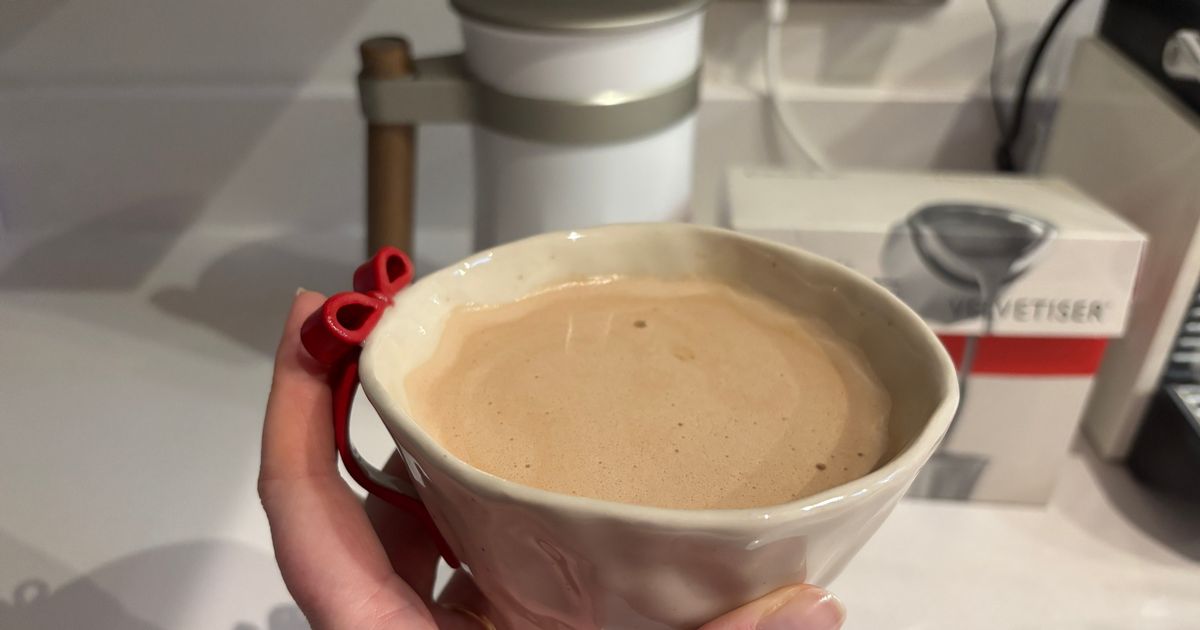 I tried Hotel Chocolat's new mince pie flavour hot chocolate and it's like Christmas in a cup - The Mirror