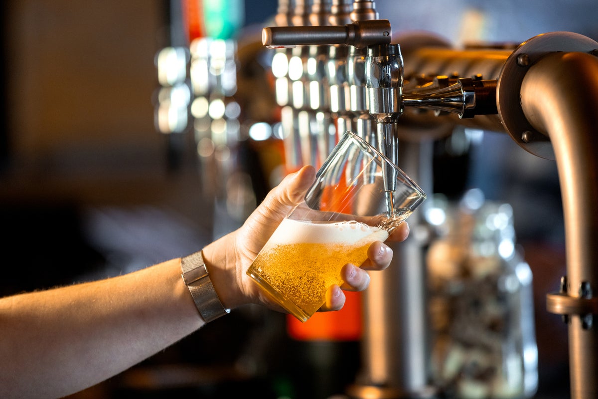 Idaho bar offering a month of free drinks to customers who help ICE make arrests