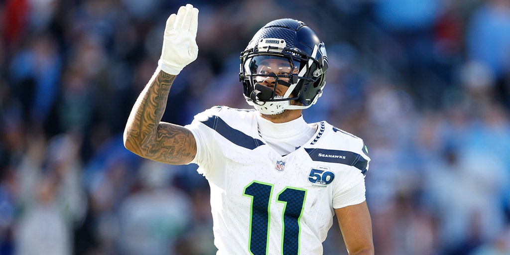 Jaxon Smith-Njigba breaks Seahawks franchise record in victory over Titans