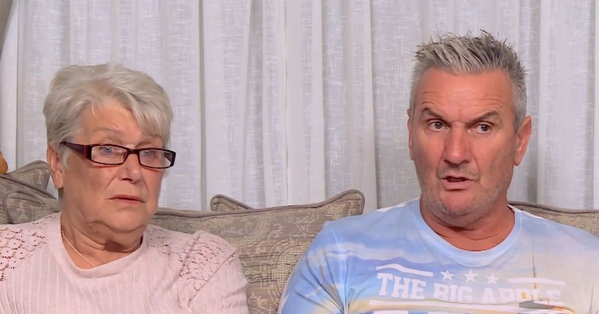 Gogglebox fans all say same thing after Jenny and Lee's Halloween prank - The Mirror