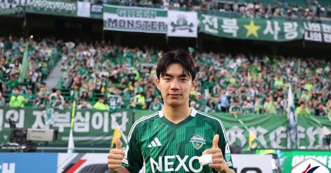 Jeonbuk Honors 10th Title, Daejeon Chases Fifth Straight Win