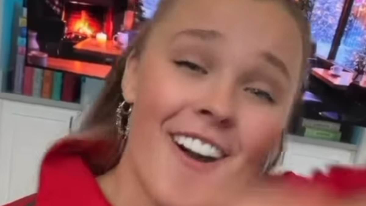 JoJo Siwa shares worrying snap of herself being taken to hospital