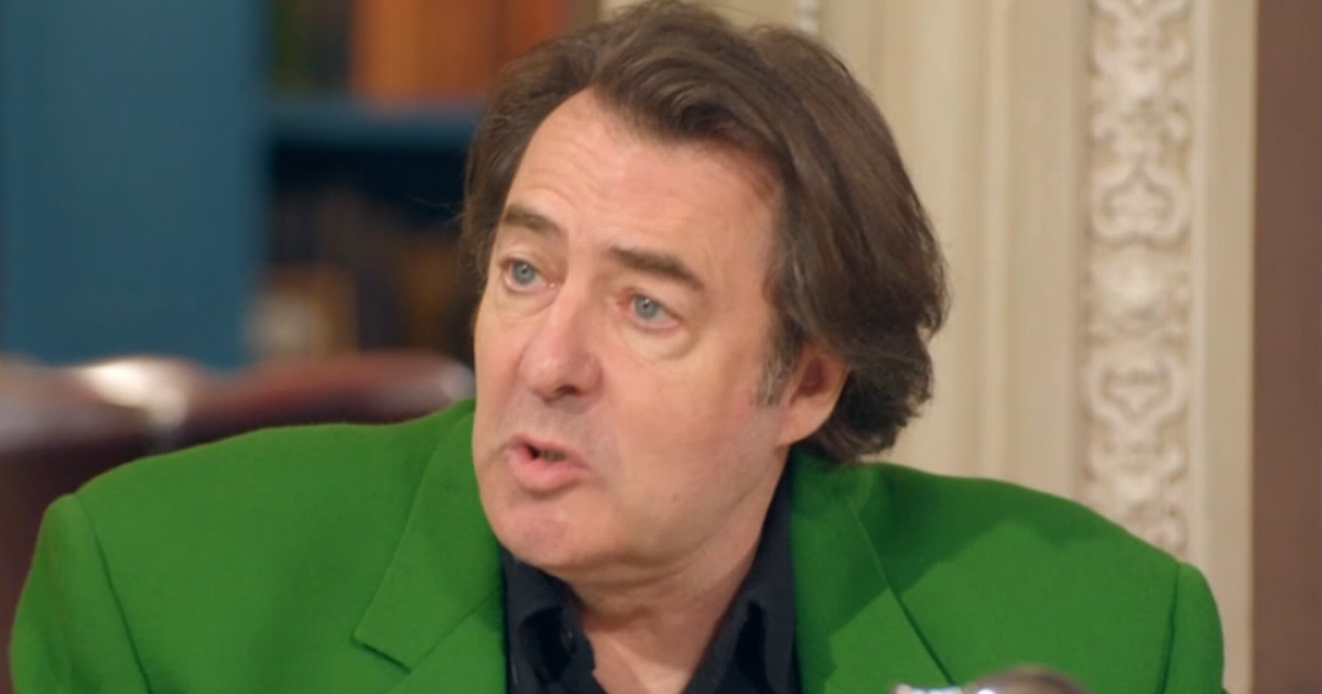 The huge mistake that led to Jonathan Ross' downfall on Celebrity Traitors - Daily Star