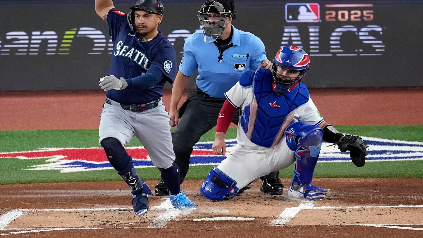 First baseman Josh Naylor finalizing 5-year contract with Seattle Mariners, AP source says