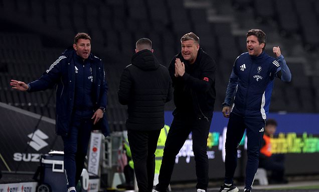 Karl Robinson slates referee after Salford lose at MK Dons