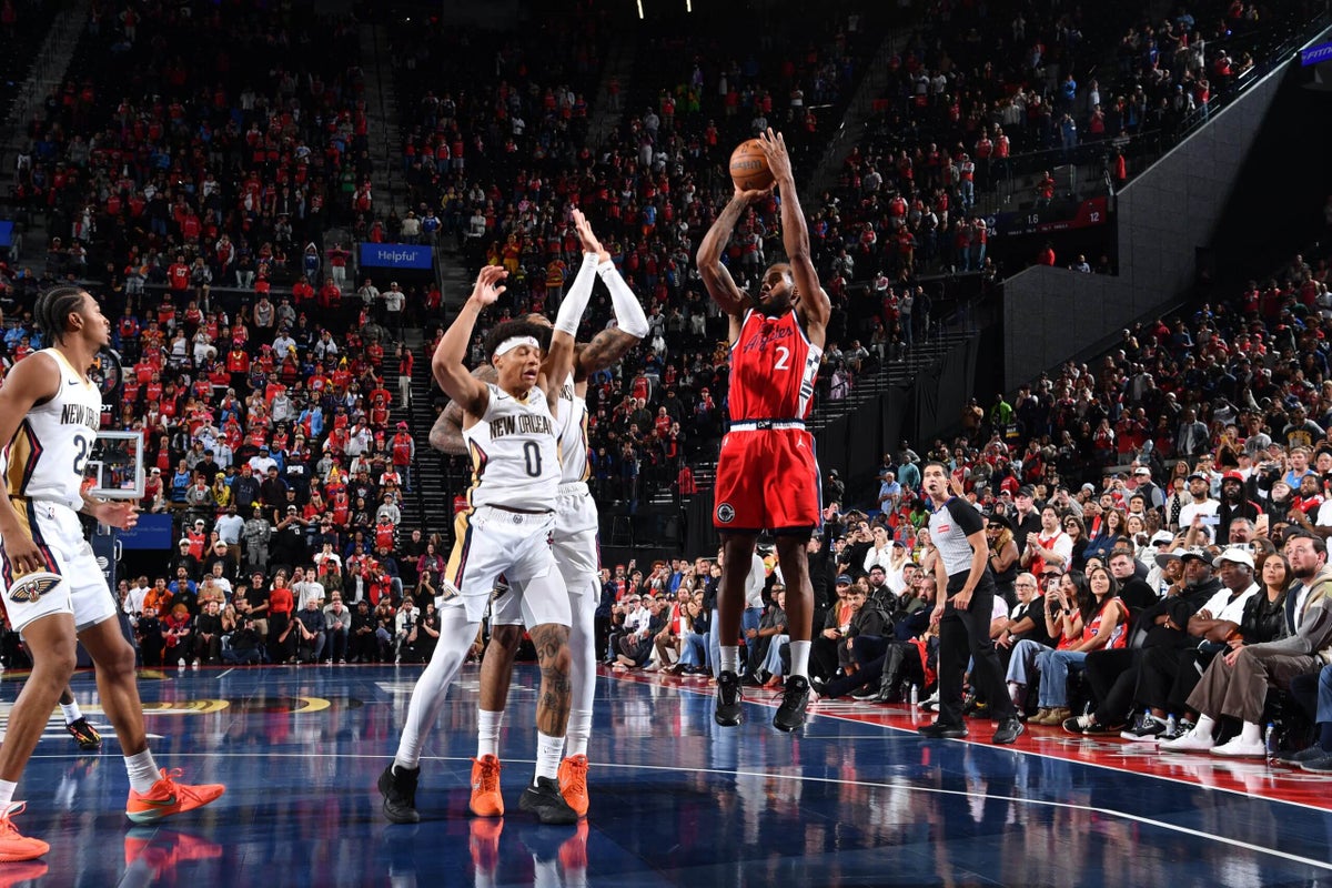Kawhi's last-second buzzer-beater over two Pelicans' players caps thrilling Clippers comeback
