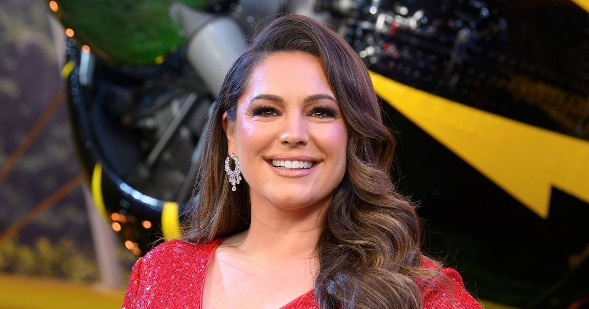 Kelly Brook's heartbreaking reason for quitting Strictly Come Dancing mid series - Daily Star