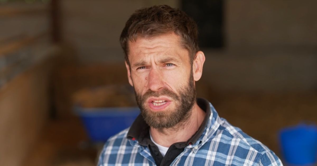 Kelvin Fletcher issues update on devastating injury as farm thrown into chaos - The Mirror