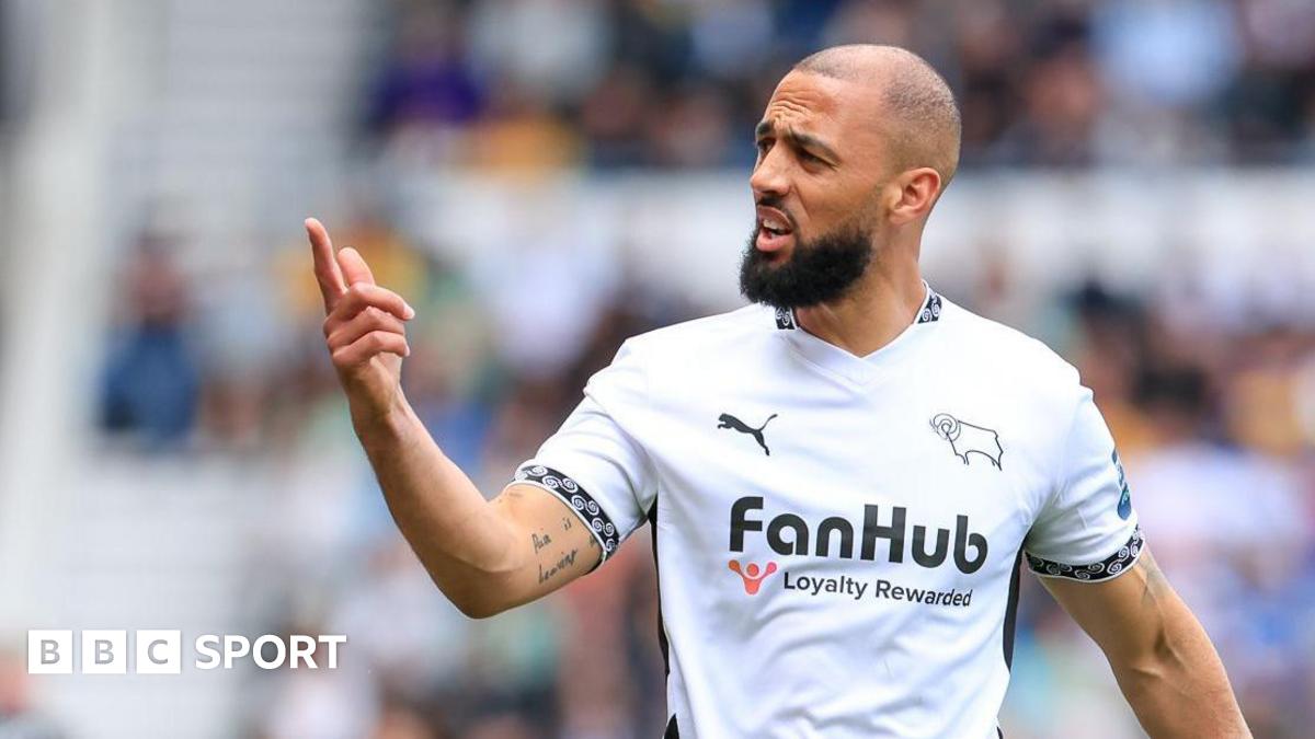 Kemar Roofe: Walsall sign former Leeds and Rangers striker until January