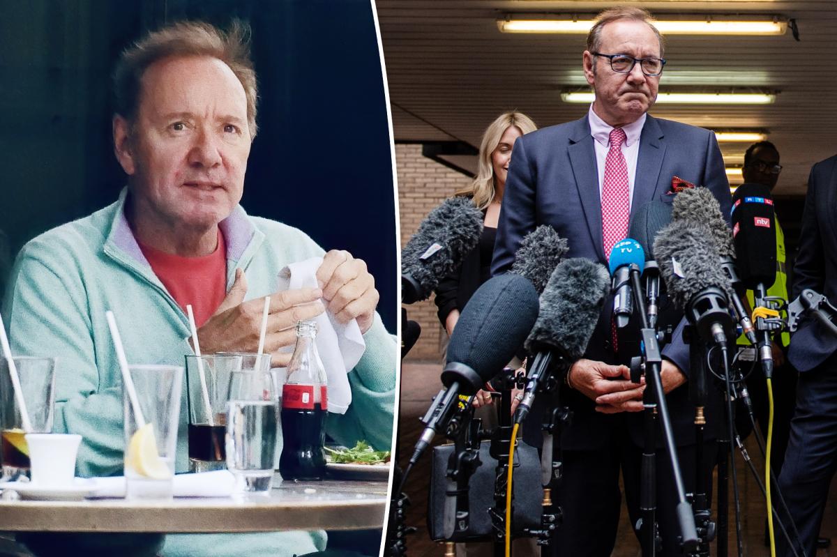Kevin Spacey reveals he's homeless years after sexual assault...