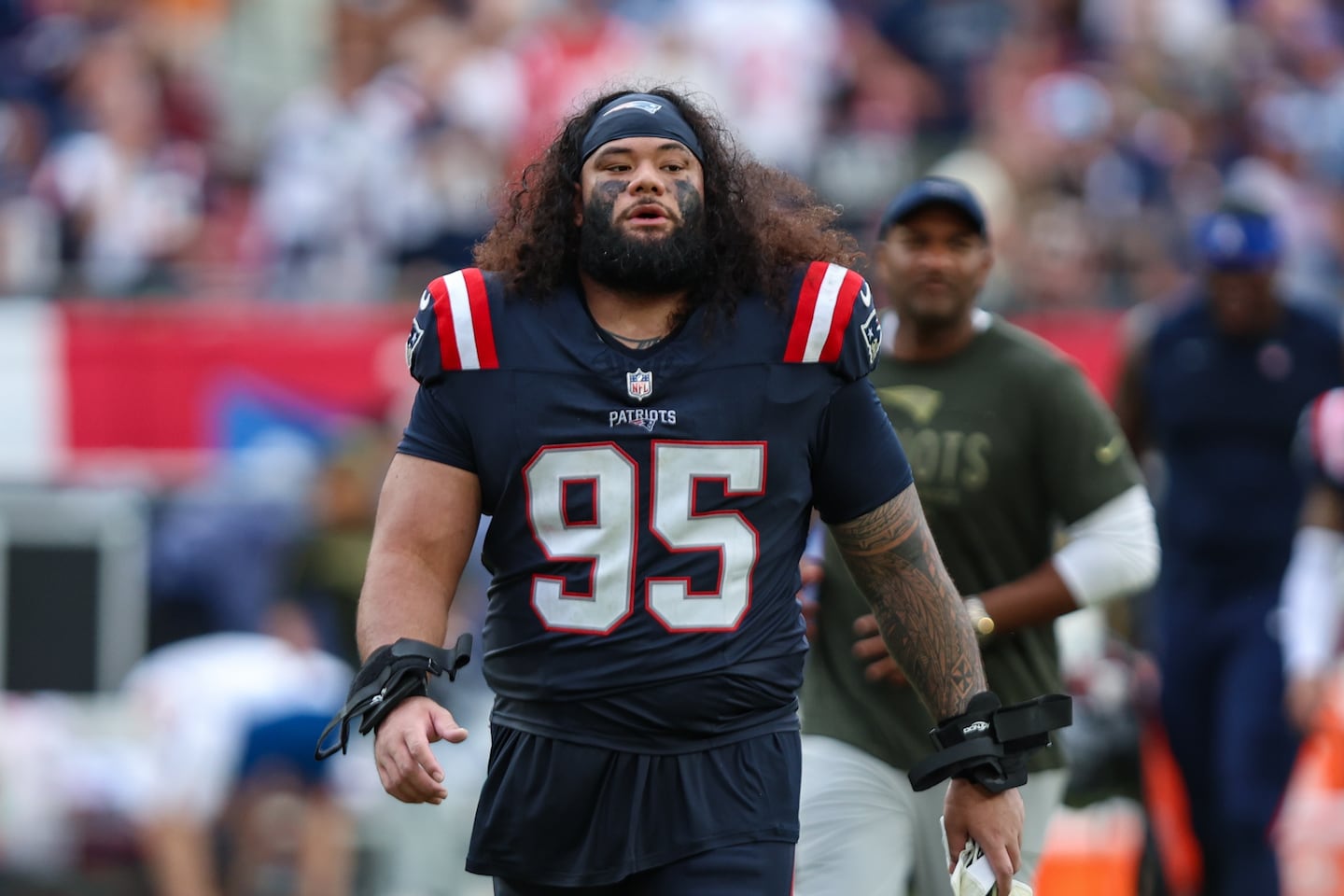 Khyiris Tonga's role as a run blocker continues to grow, and other snap count observations from the Patriots' win in Tampa - The Boston Globe
