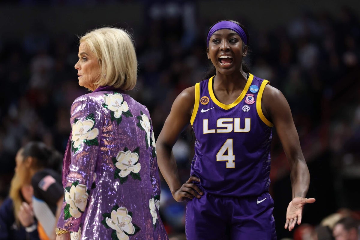 Kim Mulkey, LSU set NCAA record with 8 straight 100-point games