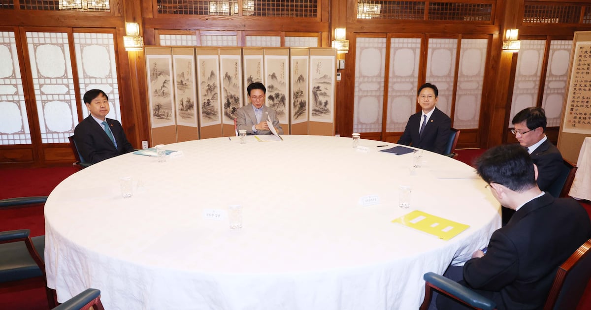 Prime Minister Kim Min-seok Discusses 2035 Greenhouse Gas Reduction Target