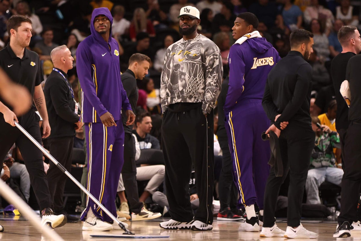 Lakers' G League coach: Seeing 'LeBron James' typed in practice plans was 'pretty crazy'