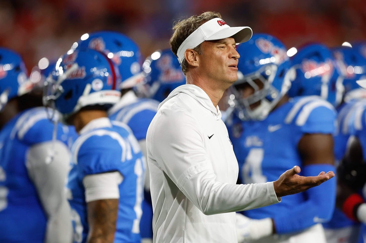 LSU 'very confident' that Lane Kiffin will be coaching the Tigers next season