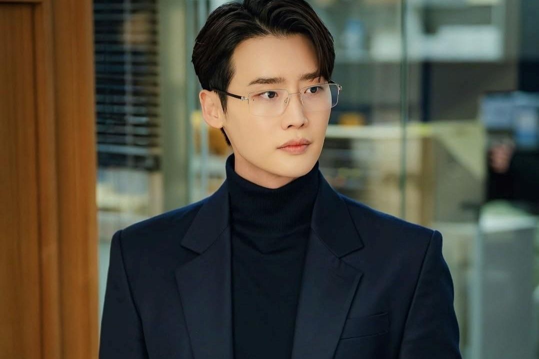 Lee Jong-suk cancels Manila fan meeting over safety concerns amid protests - The Korea Times