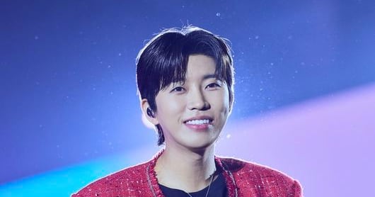 Lim Young-woong Brings Sky-blue Wave to Daegu Concert