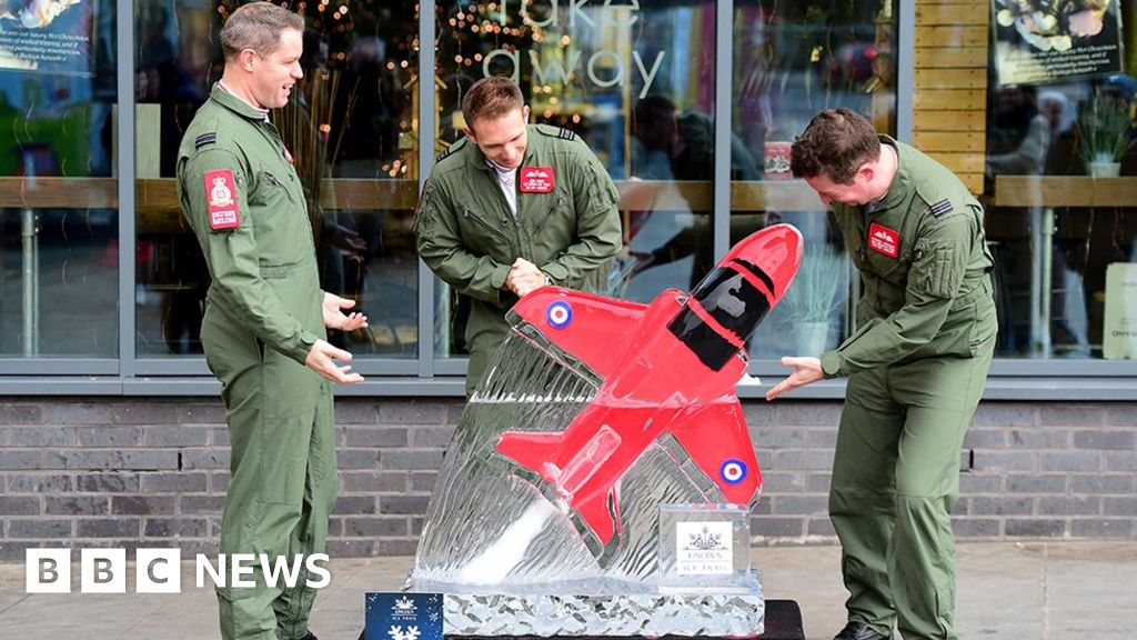 Lincoln ice sculpture trail to return for Christmas